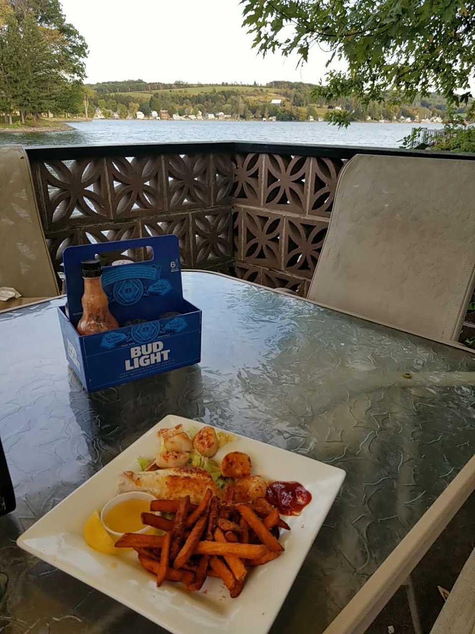 Fish fry served at the bar and grill.